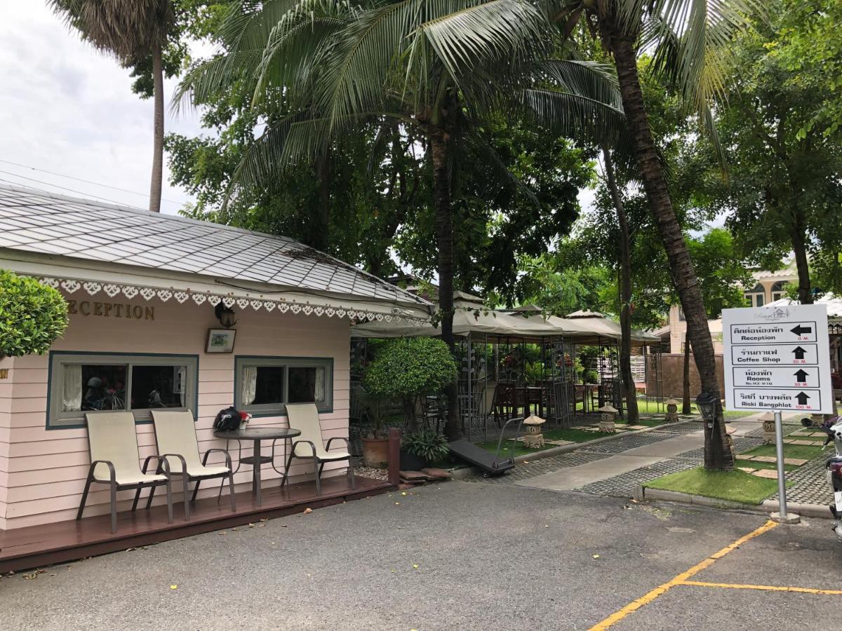 Resort Bangphlat Bangkok Luaran gambar