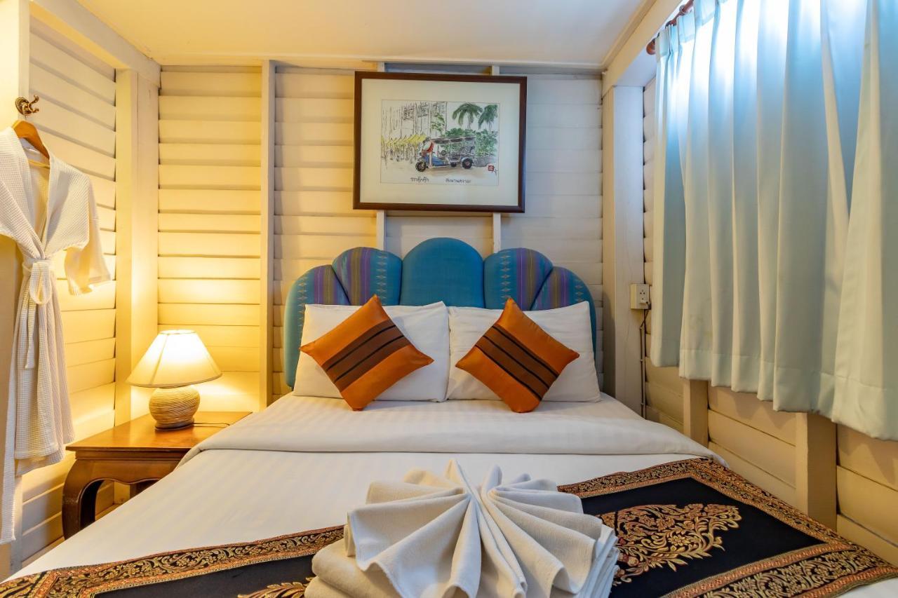 Resort Bangphlat Bangkok Luaran gambar